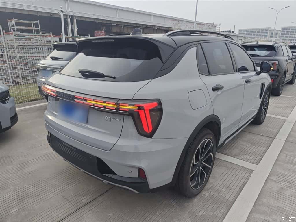Lynk & Co 01, 2023 все фото