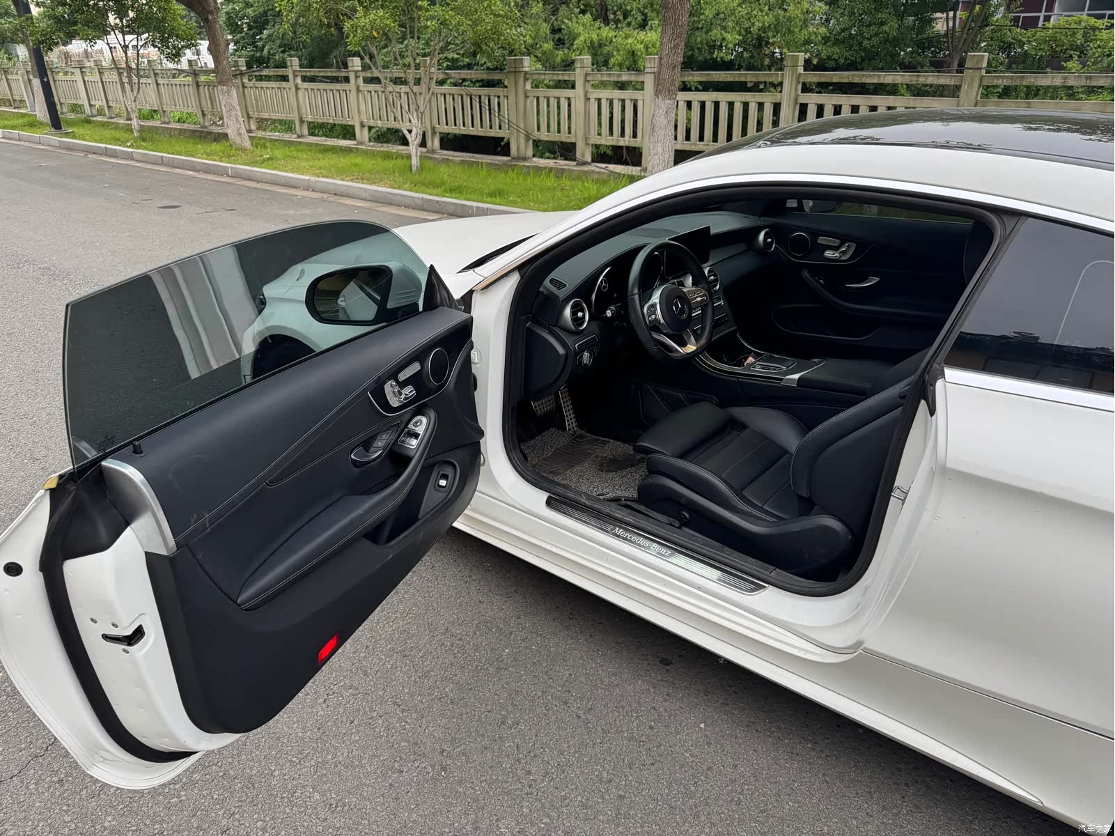 Mercedes-Benz C-Class, 2020 4