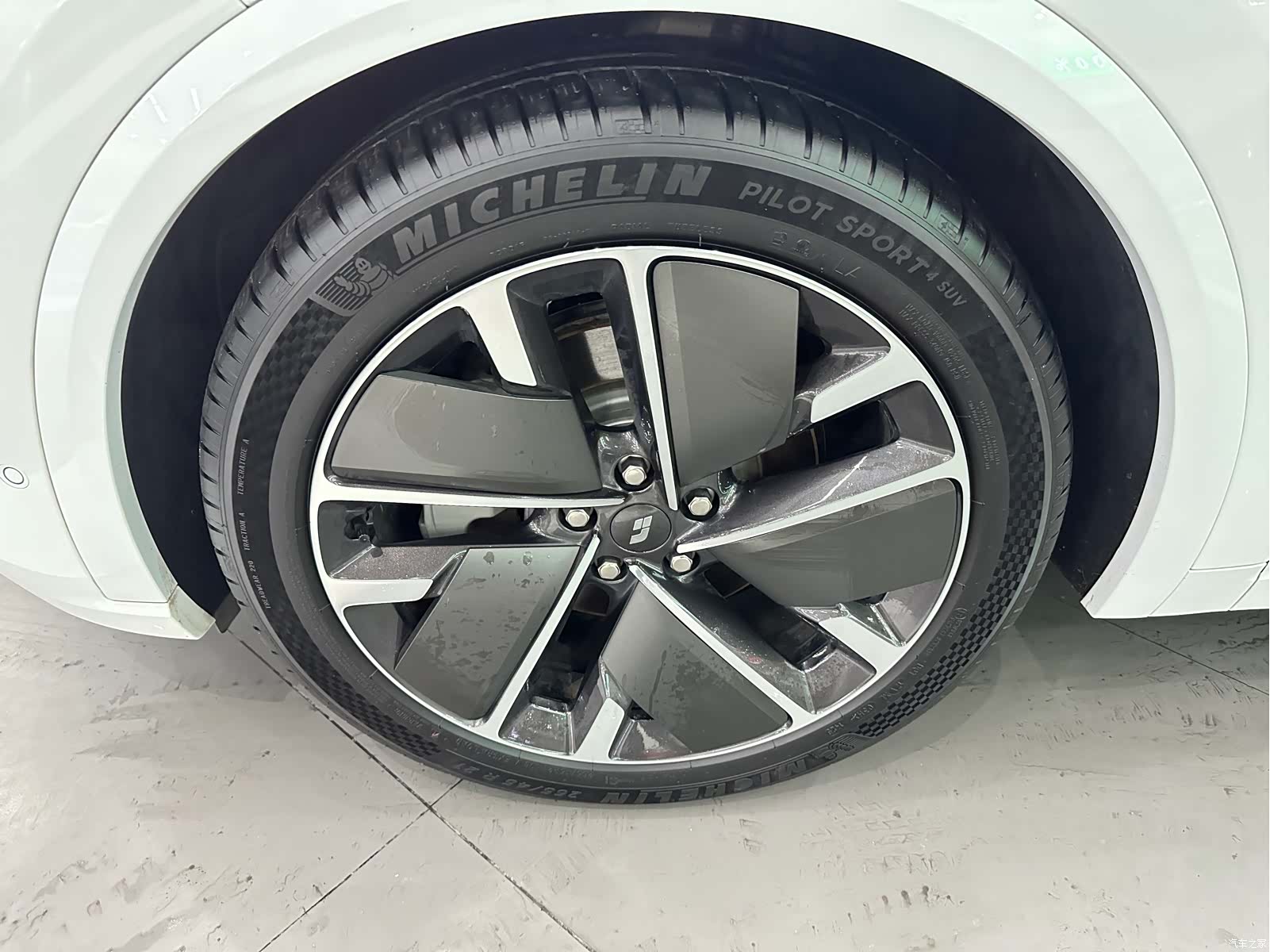 Li Auto L8, 2025 16