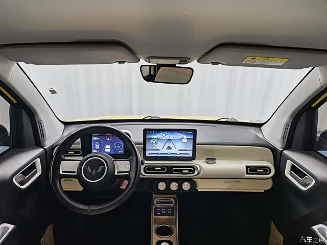 Wuling MINIEV, 2024 все фото