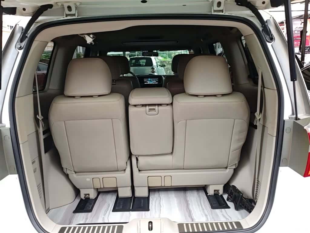 Honda Elysion, 2014 19