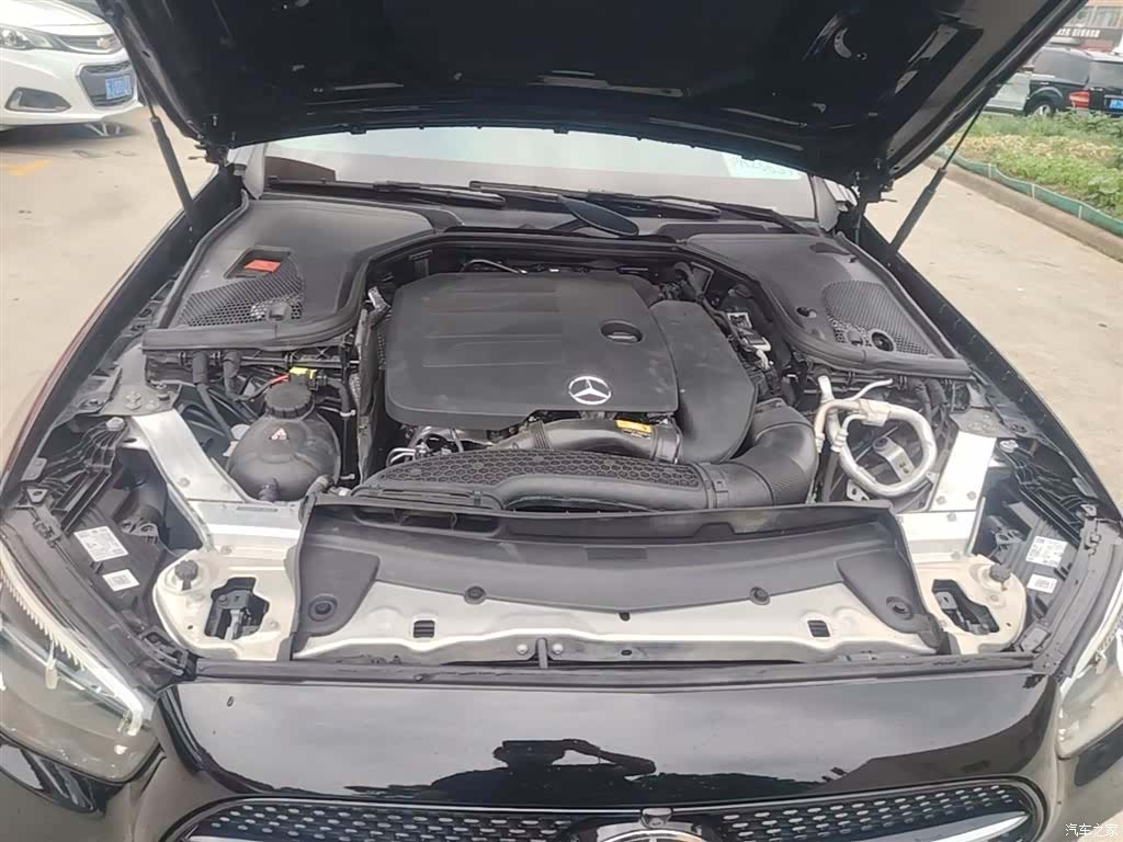 Mercedes-Benz E-Class, 2022 19