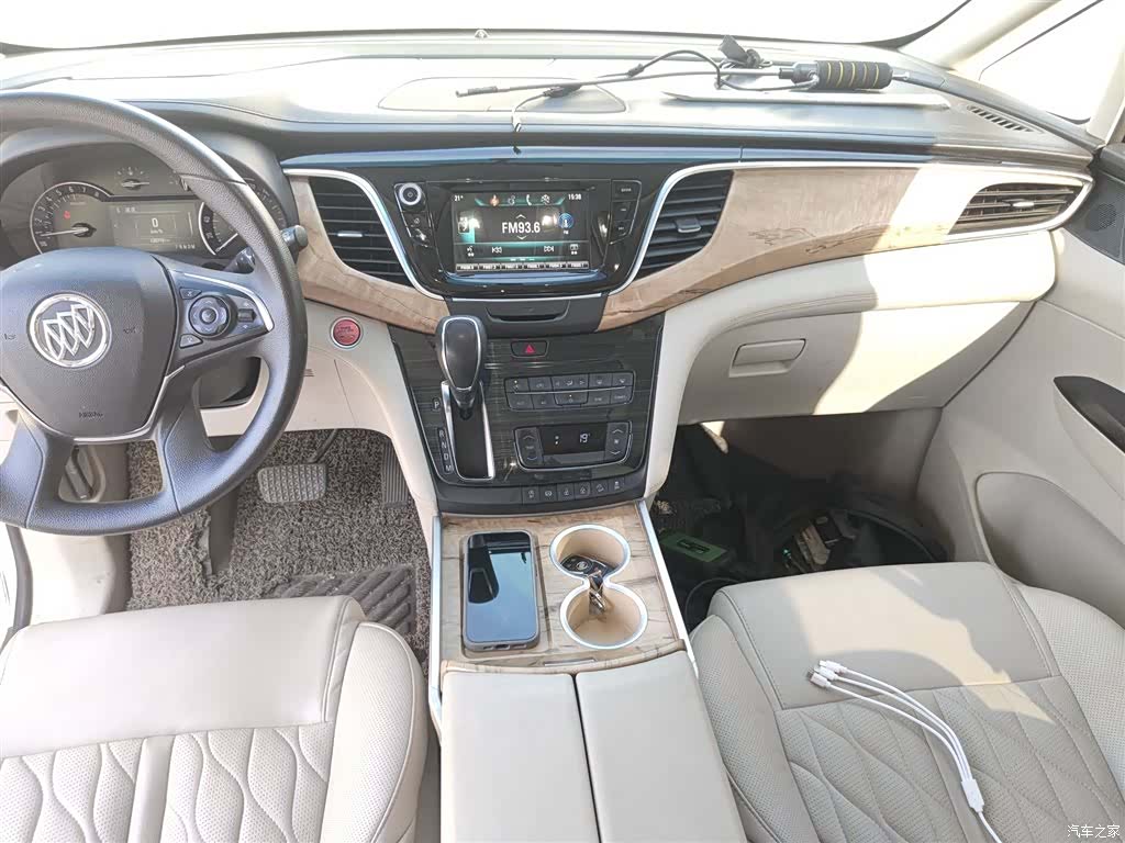 Buick GL8, 2020 13