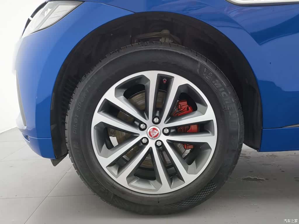 Jaguar F-PACE, 2017 17