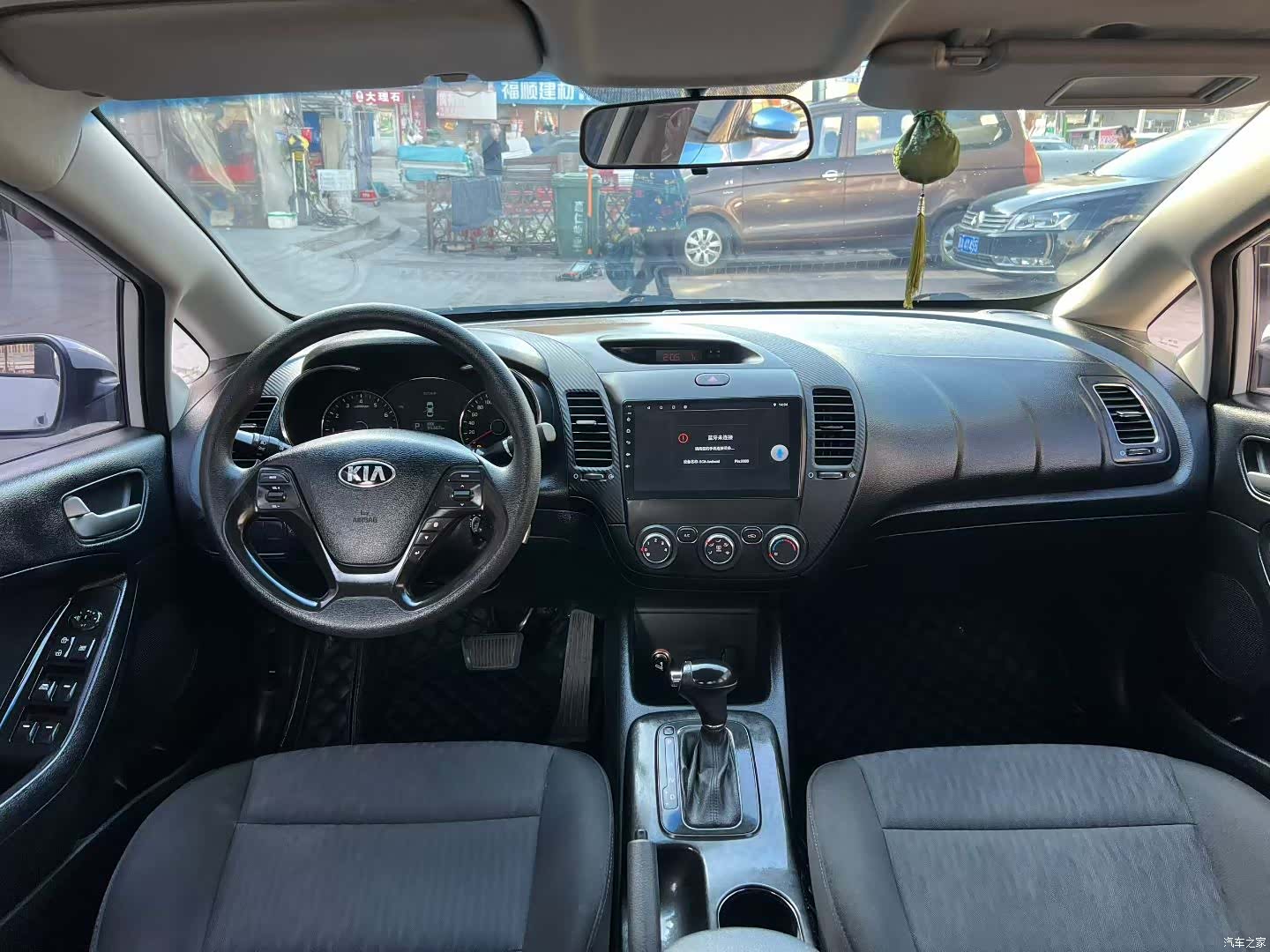 Kia K3, 2014 7