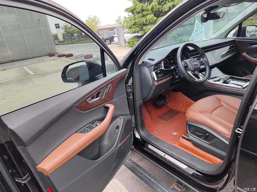 Audi Q7, 2024 12