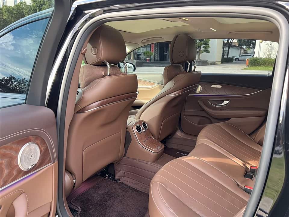 Mercedes-Benz E-class Mercedes-Benz E-class