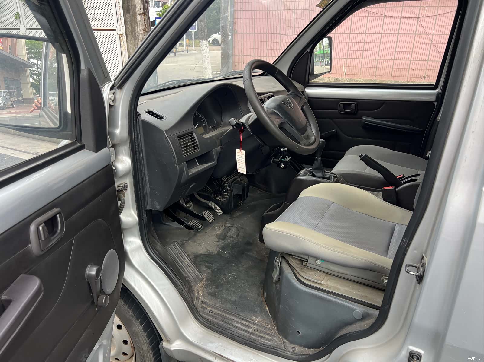 Wuling L3C, 2018 9