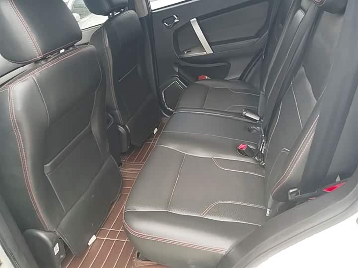 Geely GX7 2015 jing dian ban 1.8L МКПП Elite guo V