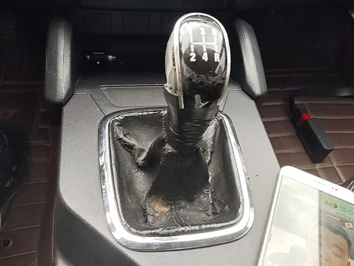 Geely GX7 2015 jing dian ban 1.8L МКПП Elite guo V