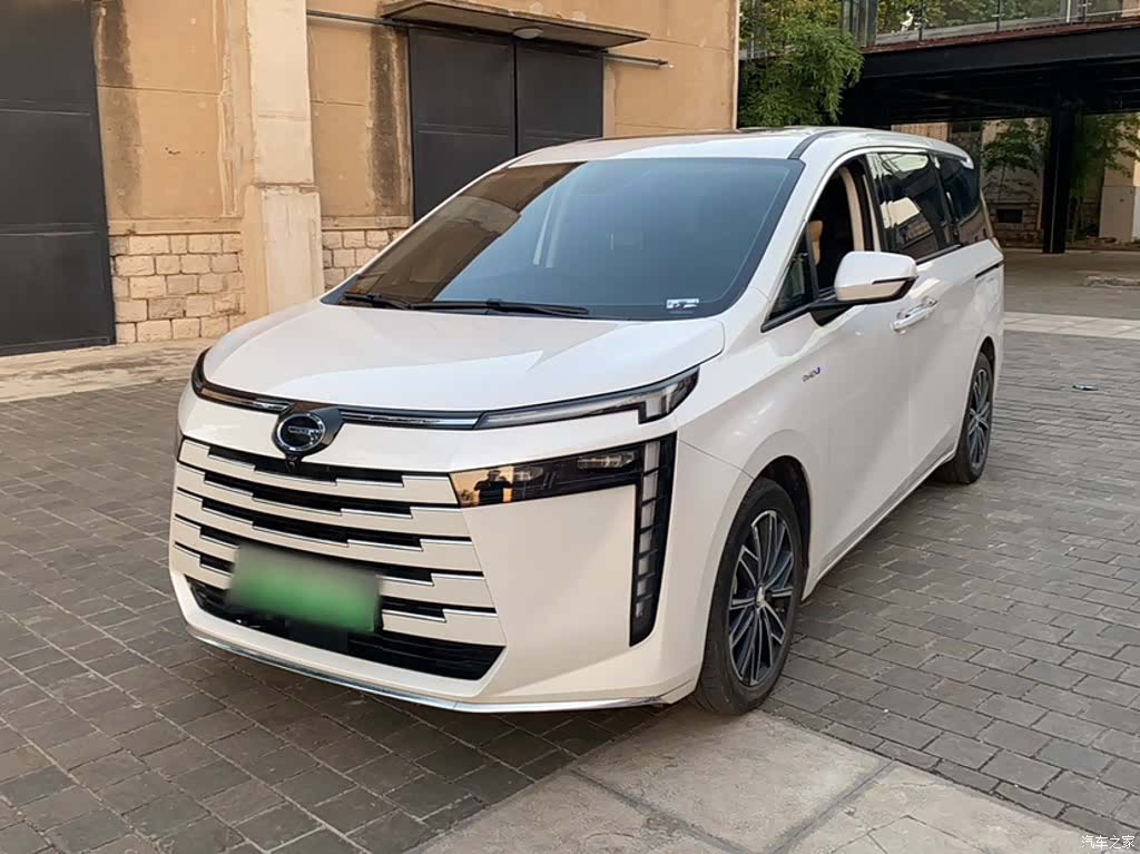 Trumpchi E8, 2024 1