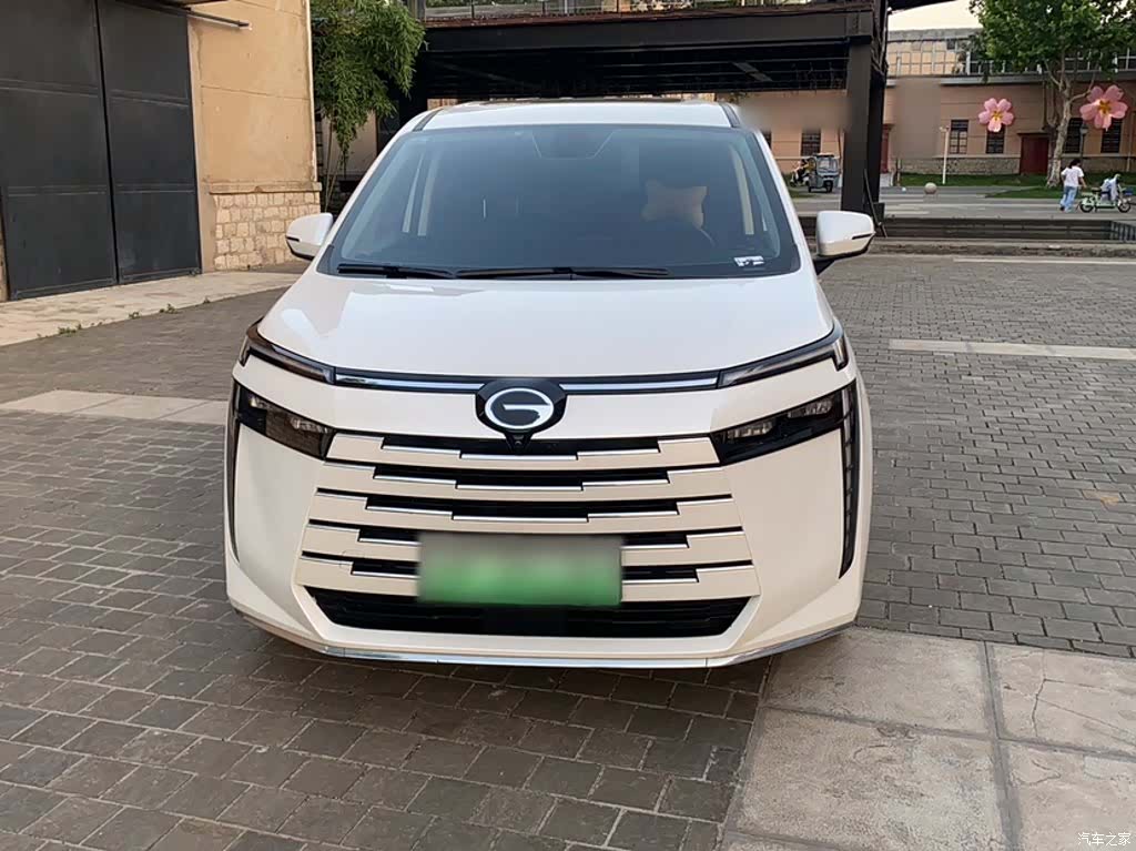 Trumpchi E8, 2024 7