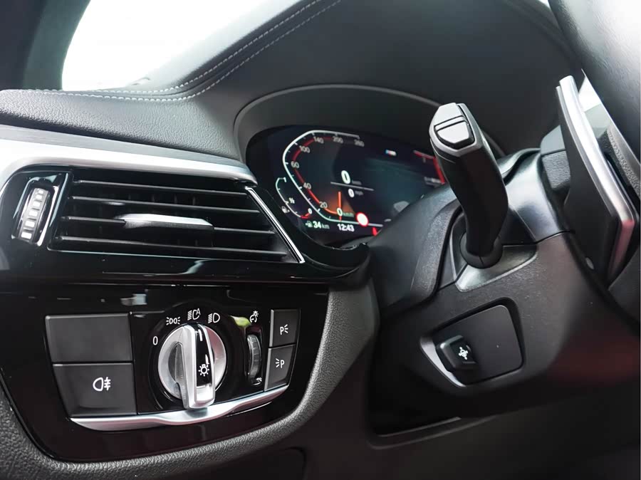 BMW 5 Series 2022, фото 14