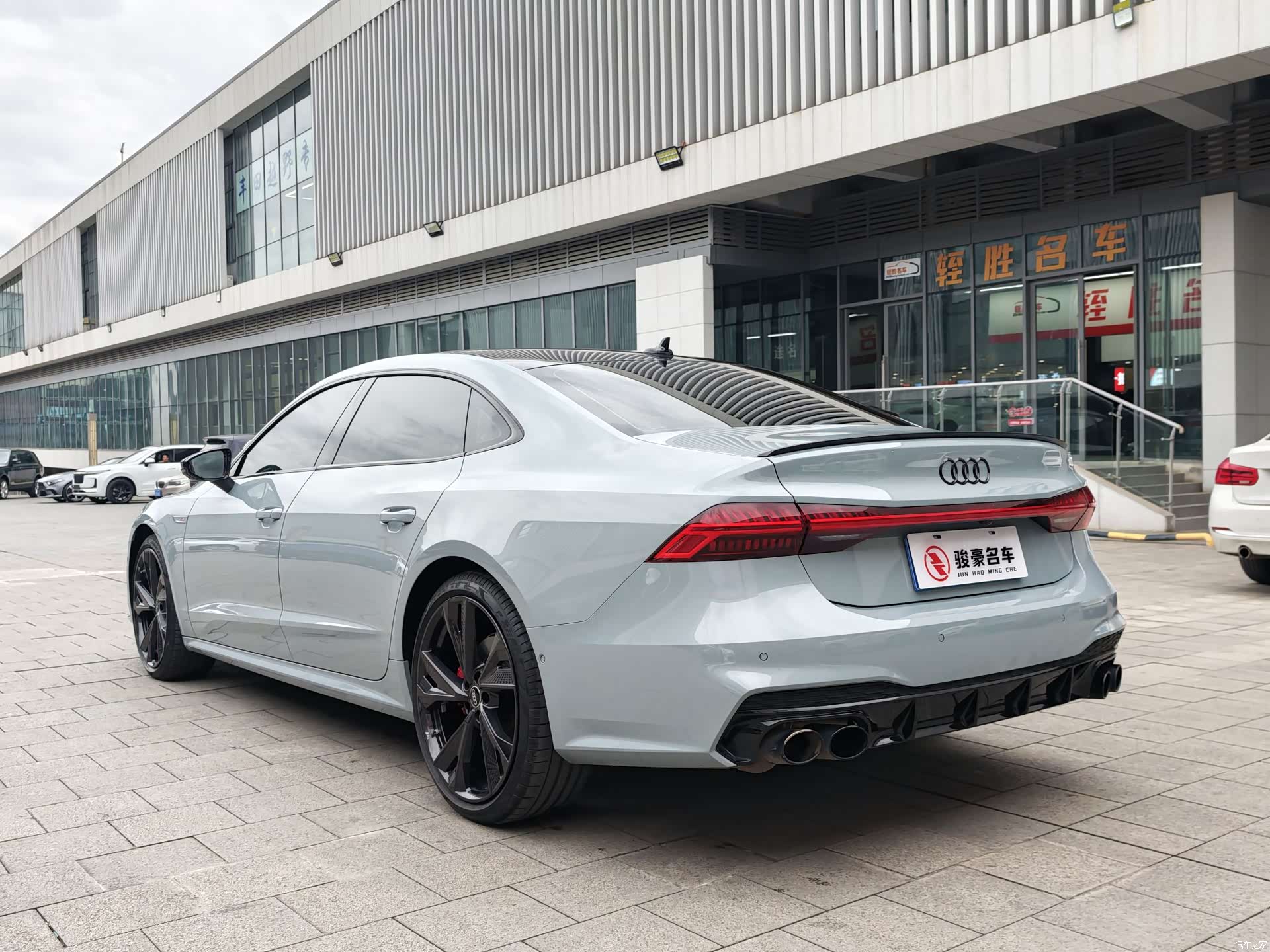 Audi A7L, 2024 25