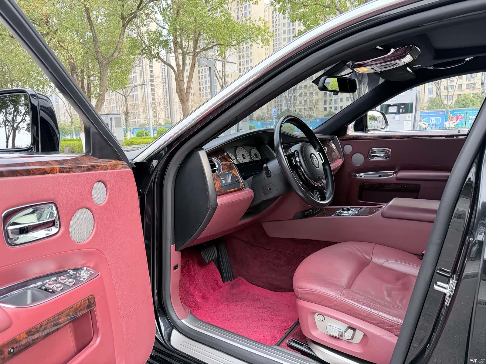 Rolls-Royce Ghost, 2017 8