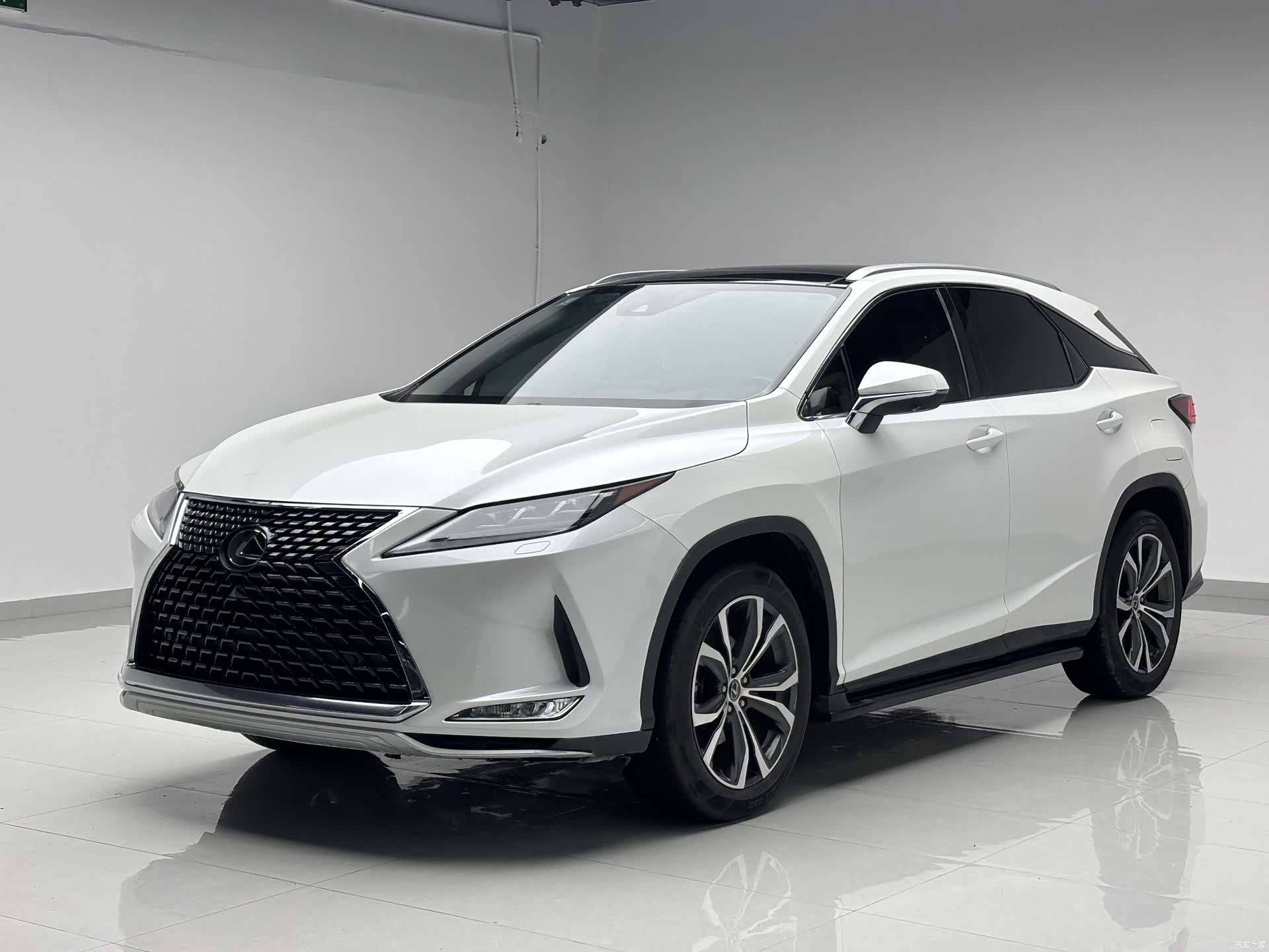 Lexus RX, 2020 1