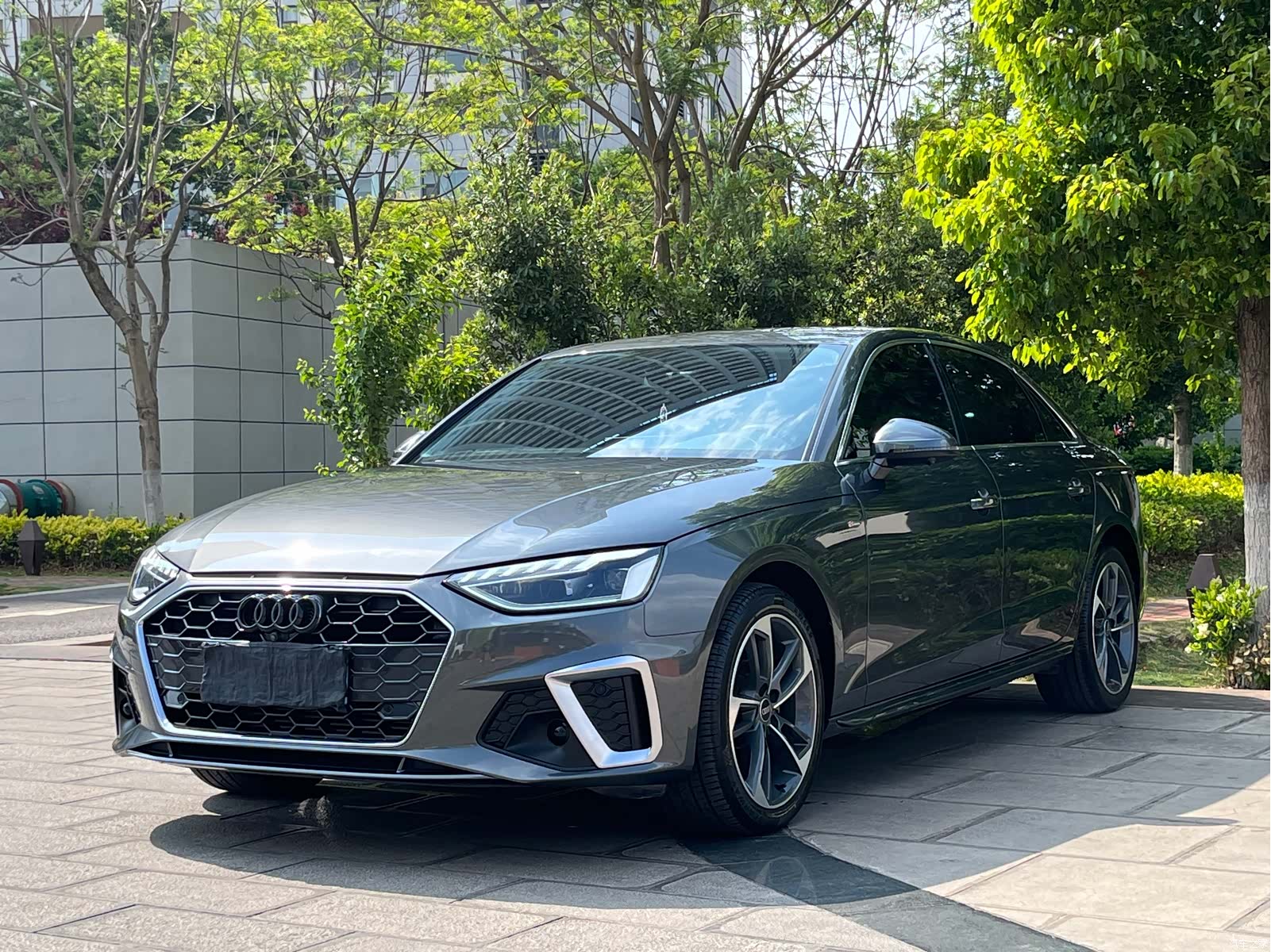 Audi A4L, 2022 1