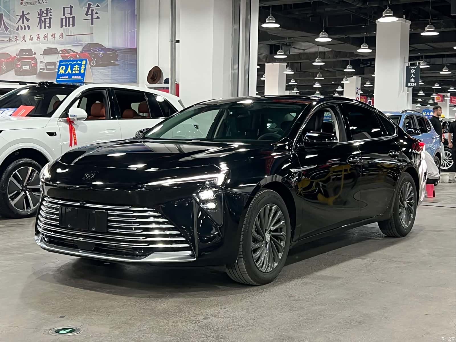 Buick LaCrosse, 2025 1