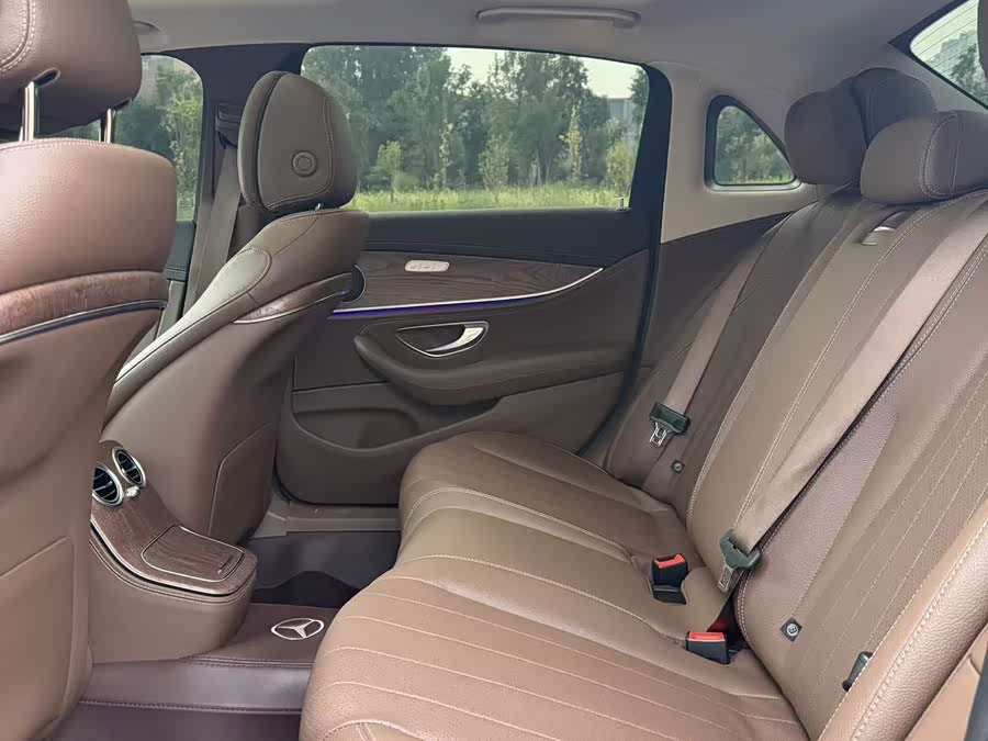 Mercedes-Benz E-Class 2023, фото 24