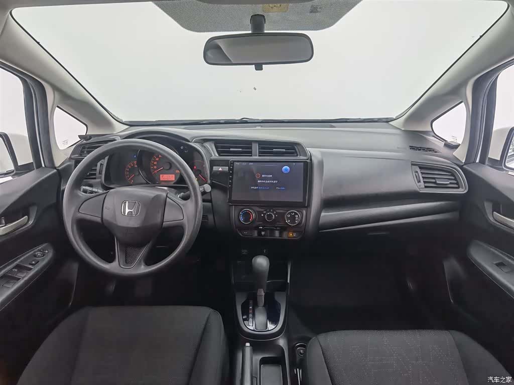 Honda Fit, 2019 все фото
