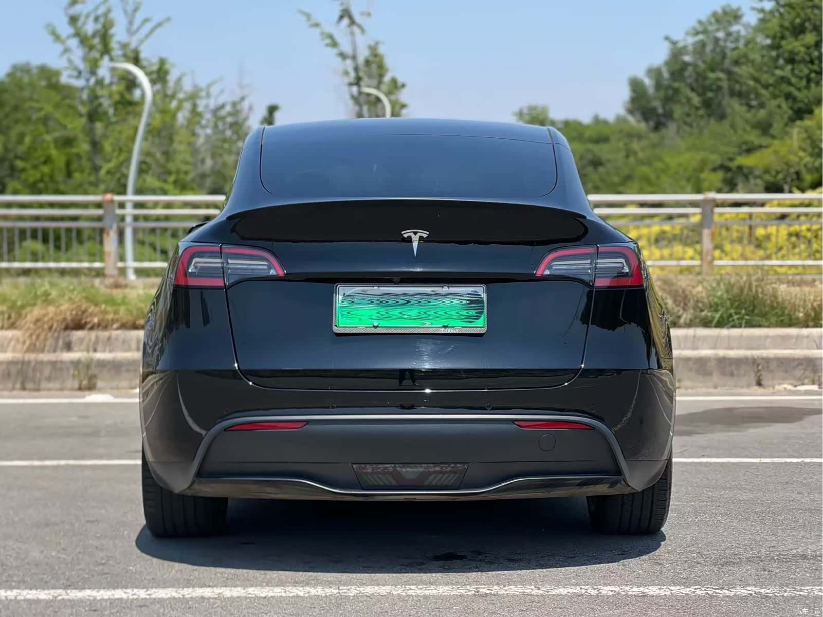 Tesla Model Y, 2023 8