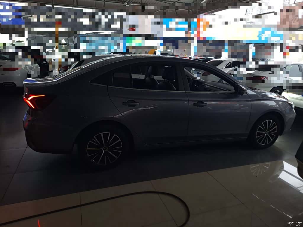 Roewe i5, 2021 все фото
