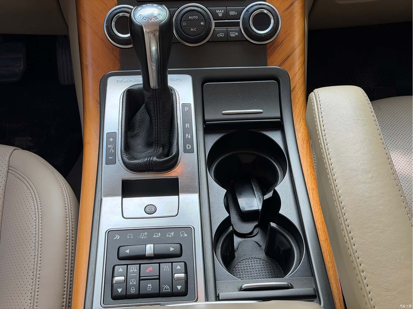 Land Rover Range Rover, 2013 8