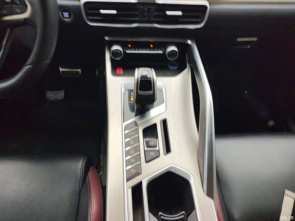 Geely Coolray, 2020 14