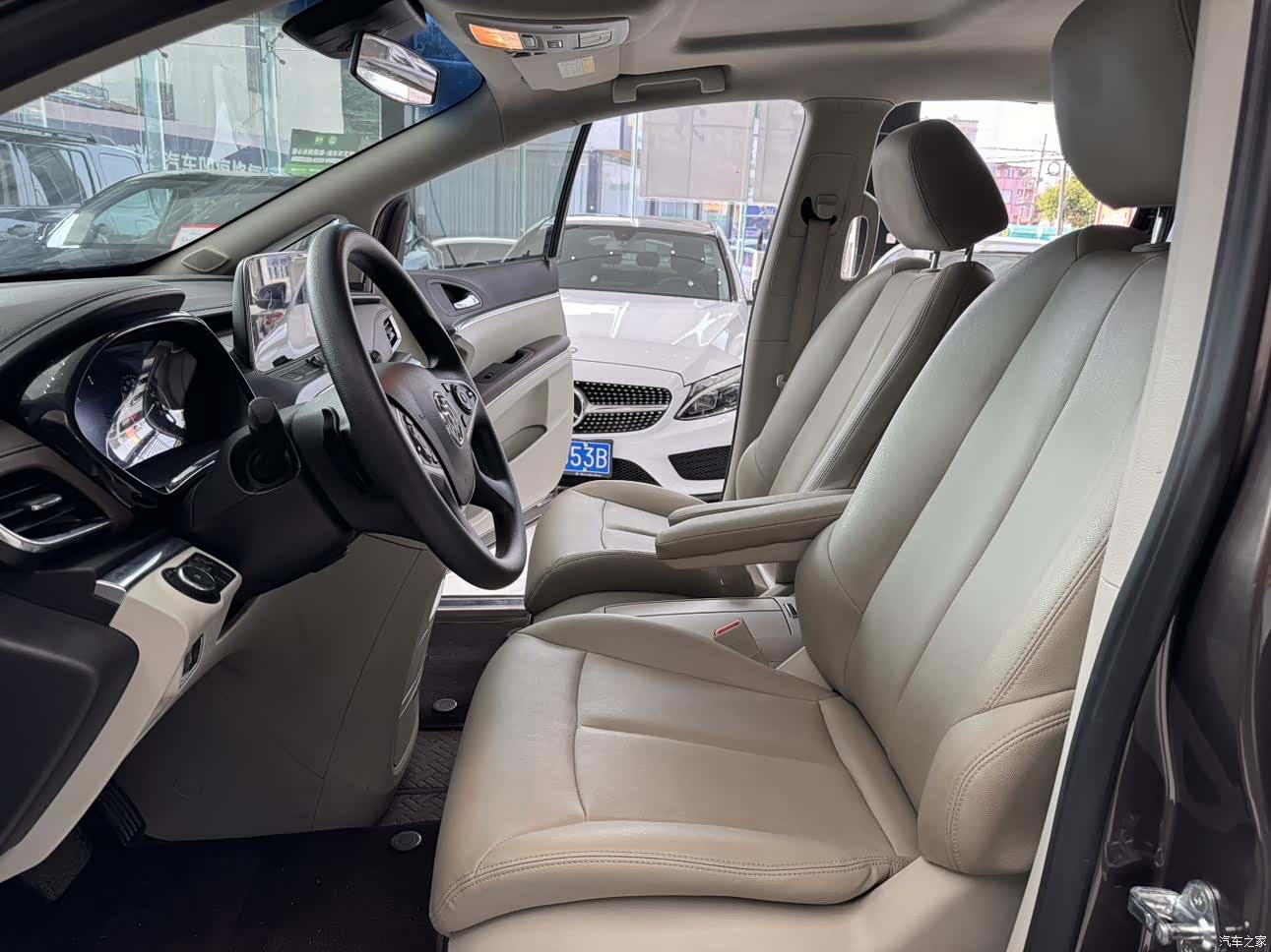 Buick GL8, 2023 17