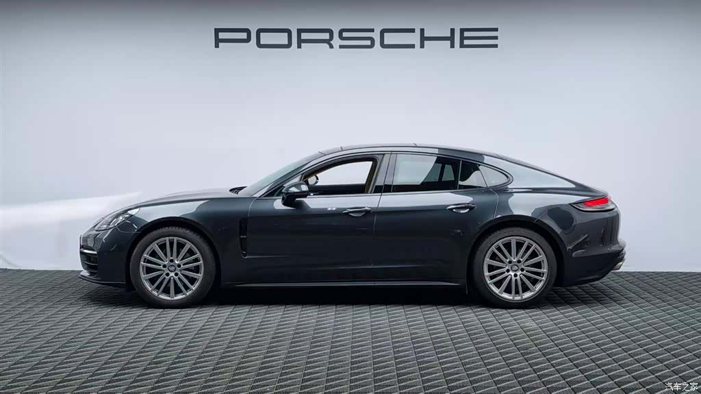 Porsche Panamera, 2022 4