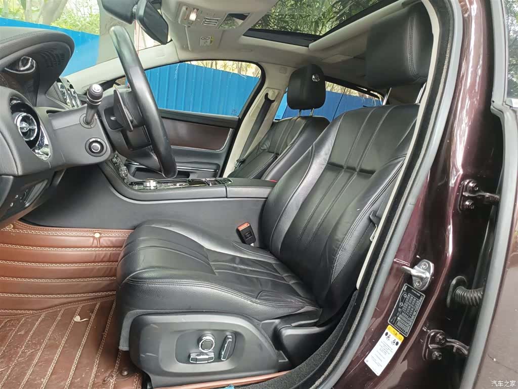 Jaguar XJ, 2016 8