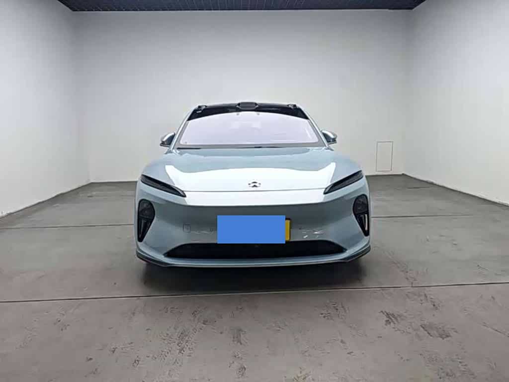 NIO ET5