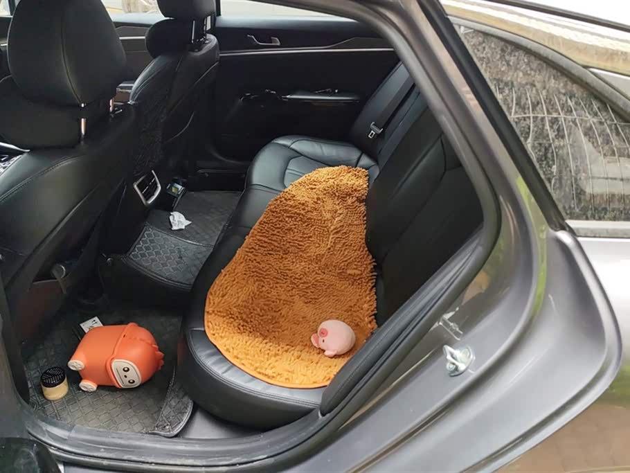 Kia K5 Kia K5
