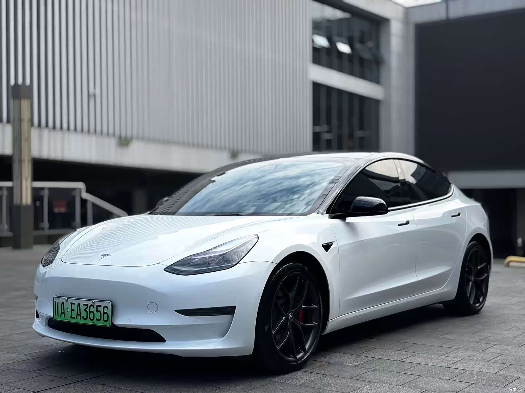 Tesla Model 3, 2021 1