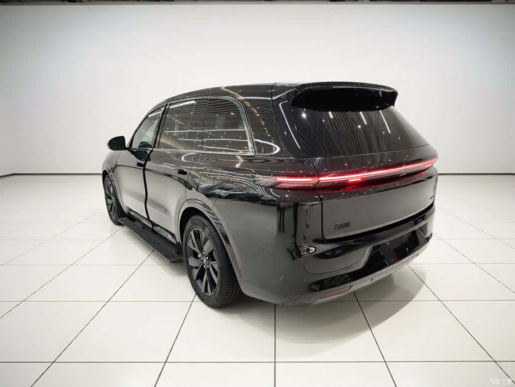 Li Auto L8, 2023 все фото