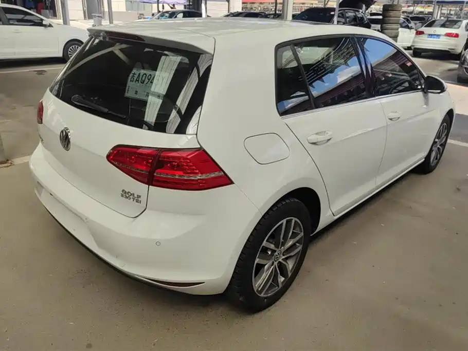 Volkswagen golf