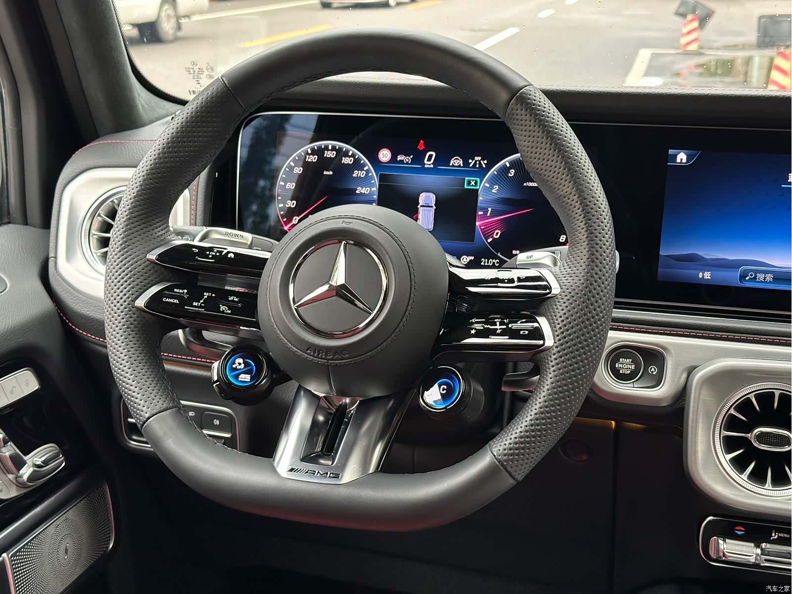Mercedes-Benz G-Class, 2025 16