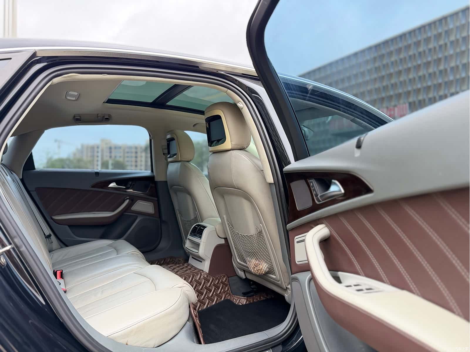 Audi A6L, 2014 19