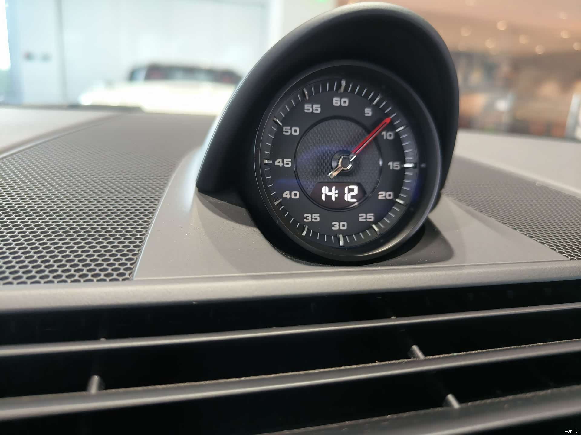 Porsche Panamera, 2023 3