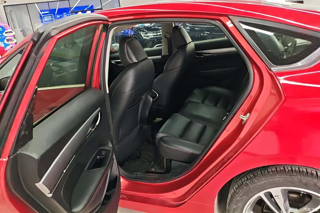 Geely Binray, 2019 11