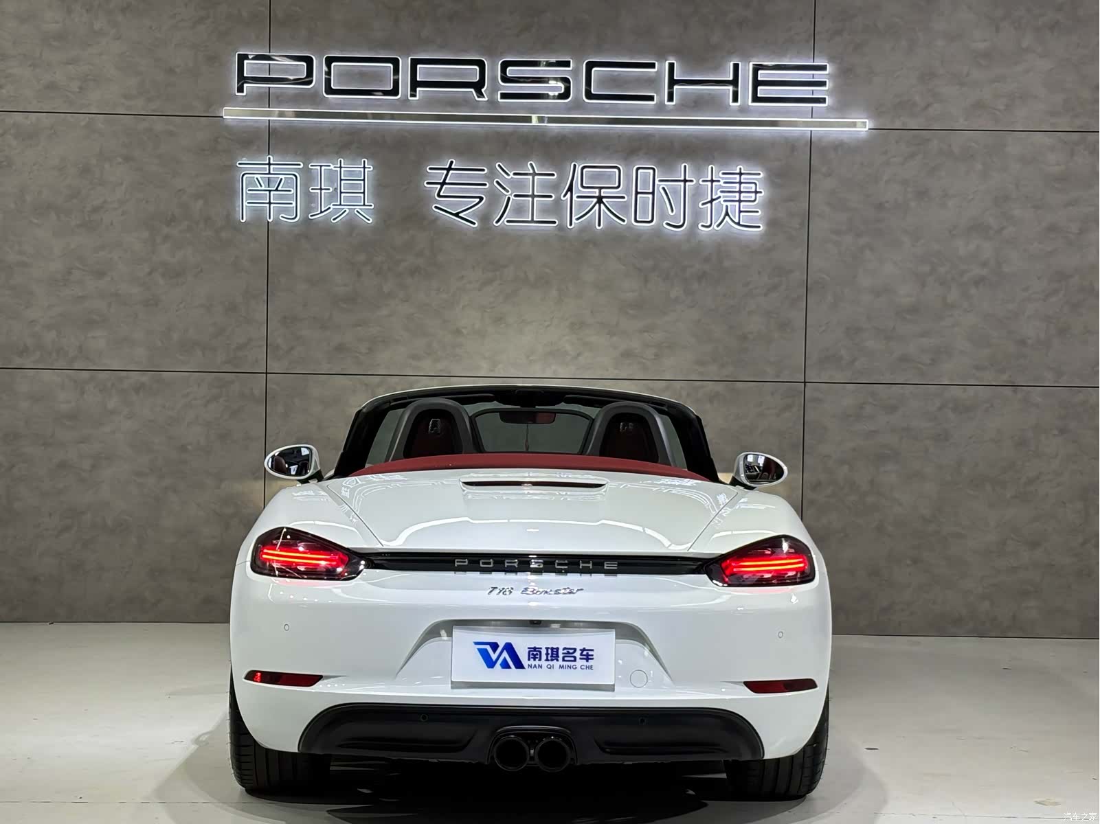 Porsche Boxster, 2017 все фото