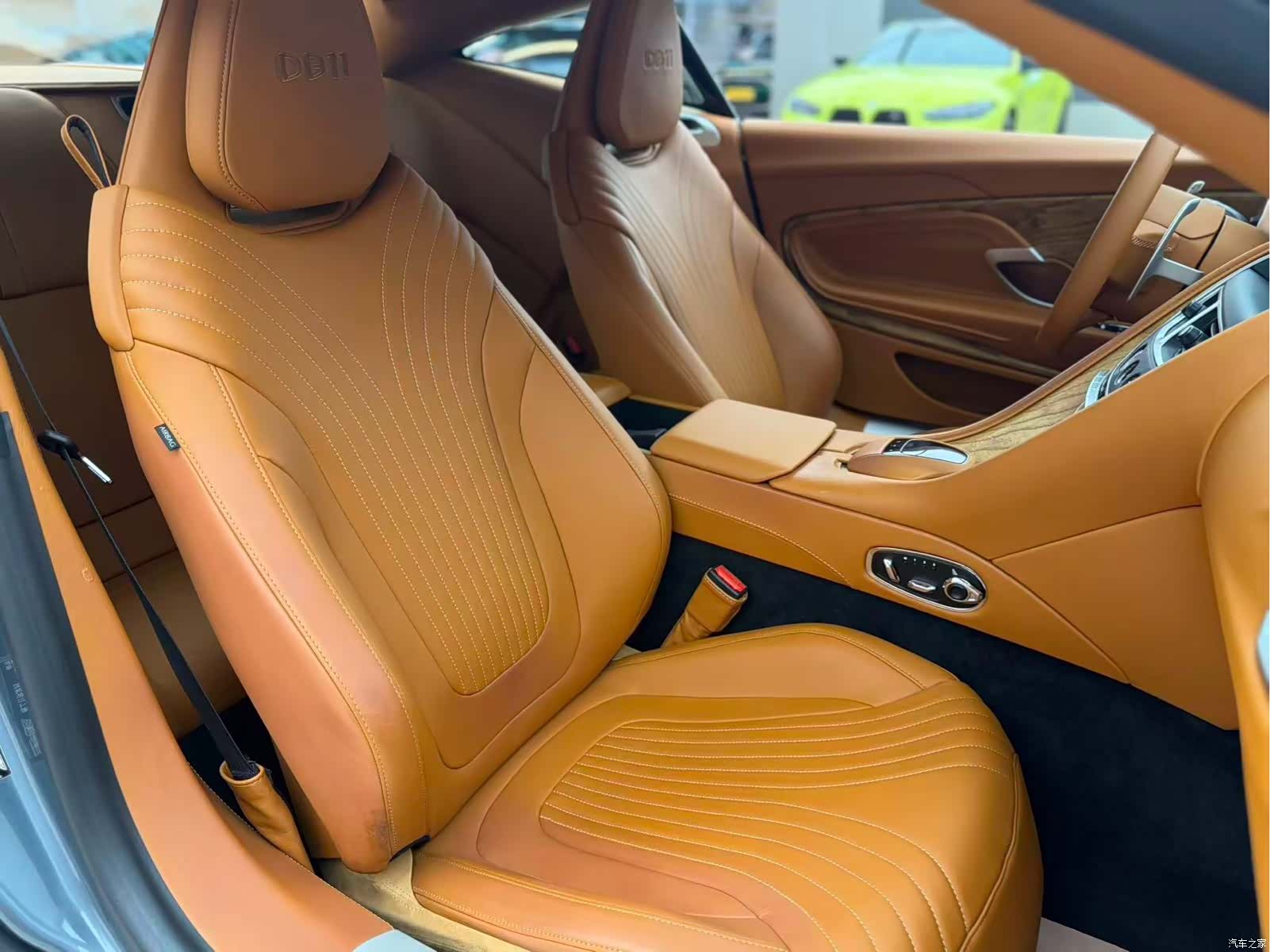Aston Martin DB11, 2018 11