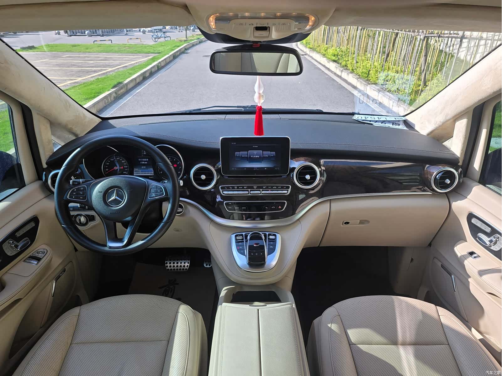 Mercedes-Benz V-Class, 2017 3