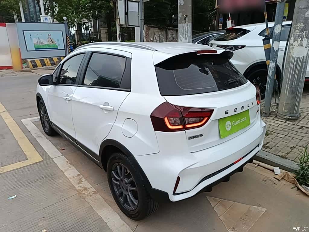 Geely X3, 2021 все фото