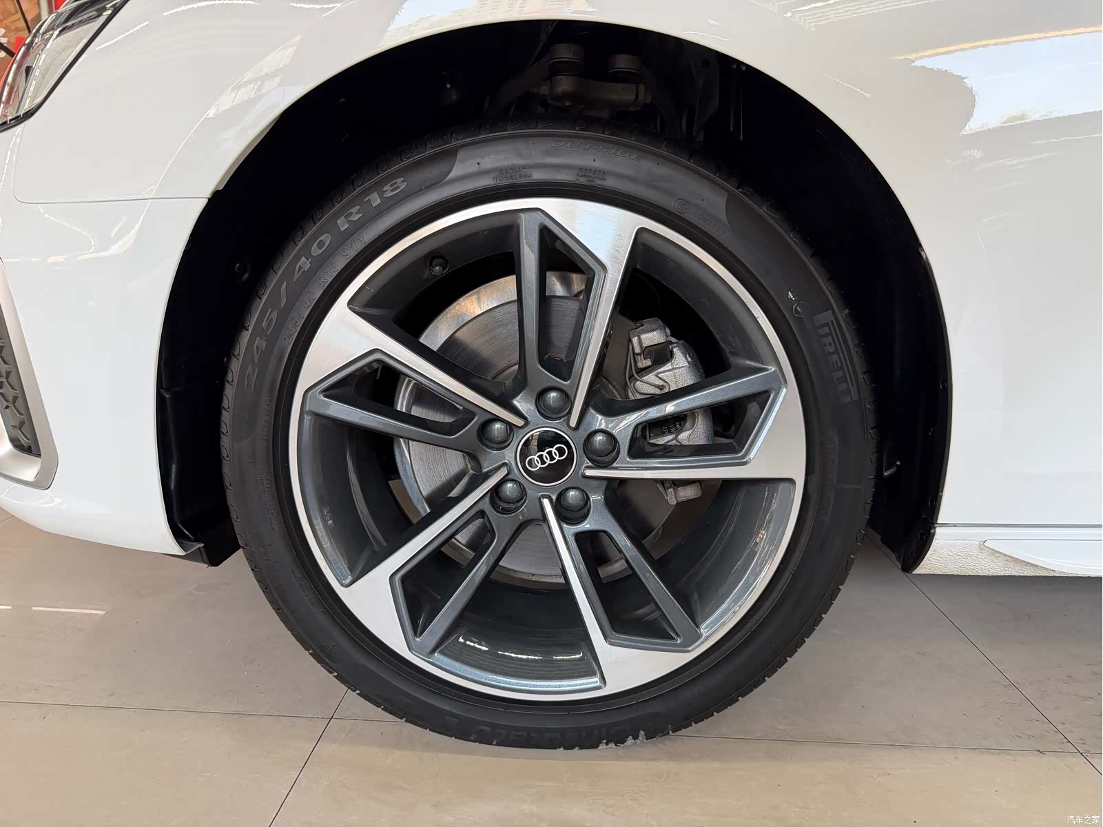 Audi A4L, 2024 23