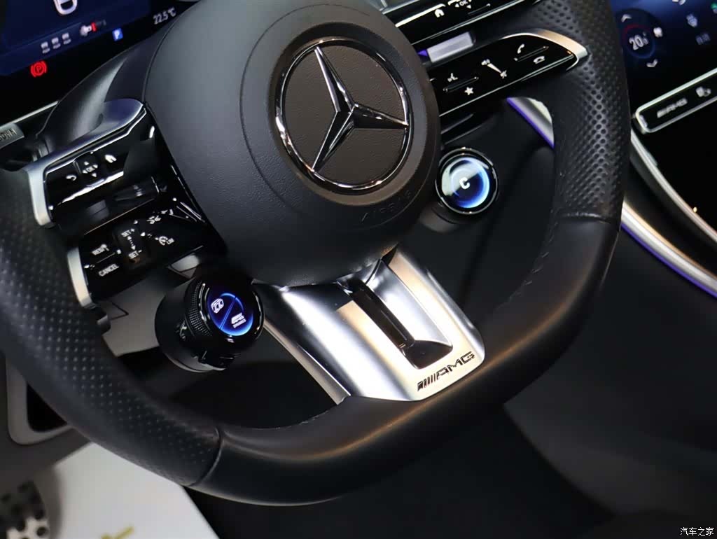 Mercedes-Benz GLC, 2025 10