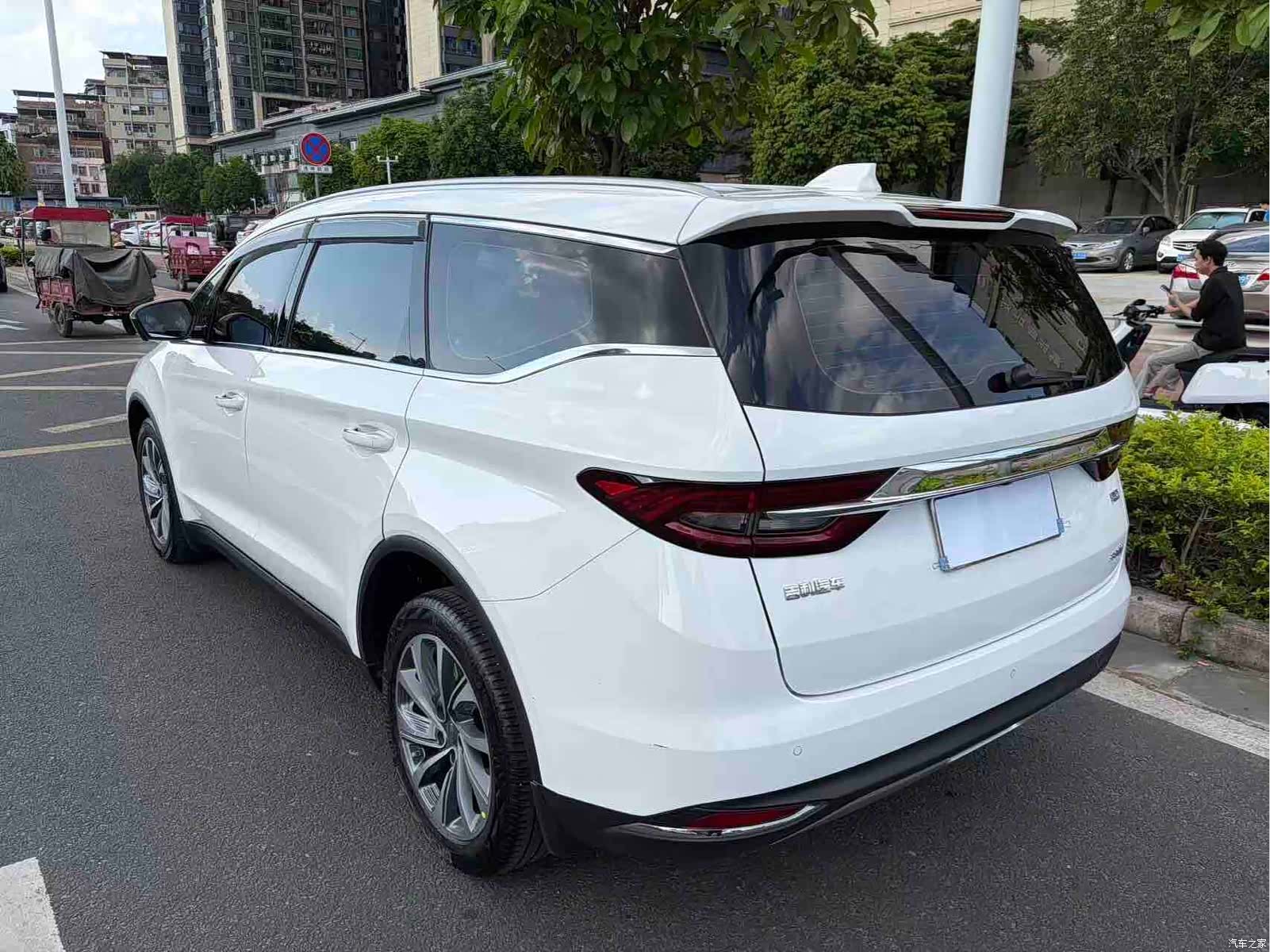Geely Jiaji, 2019 4