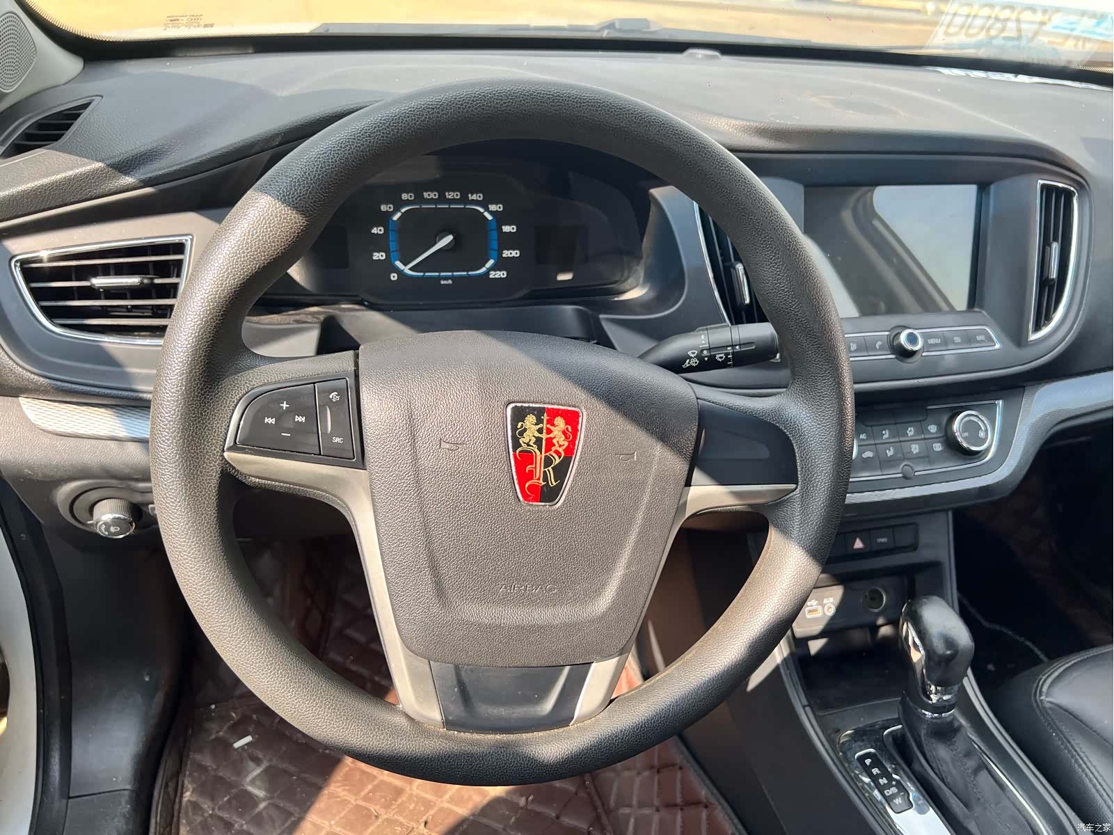 Roewe 360, 2016 10