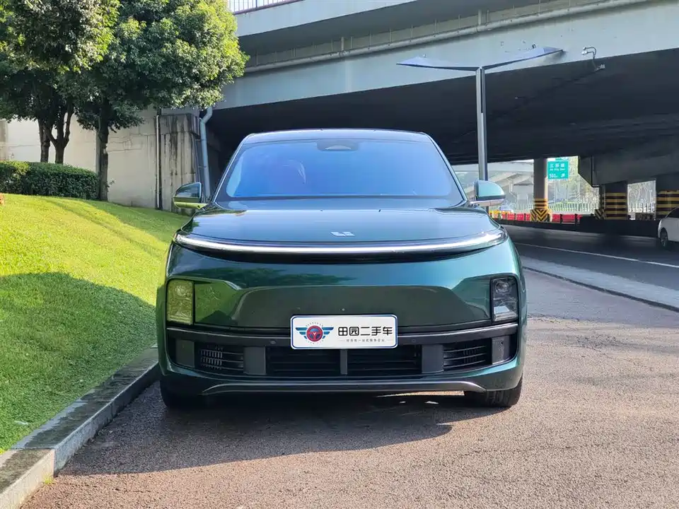 Li Auto Ideal L8