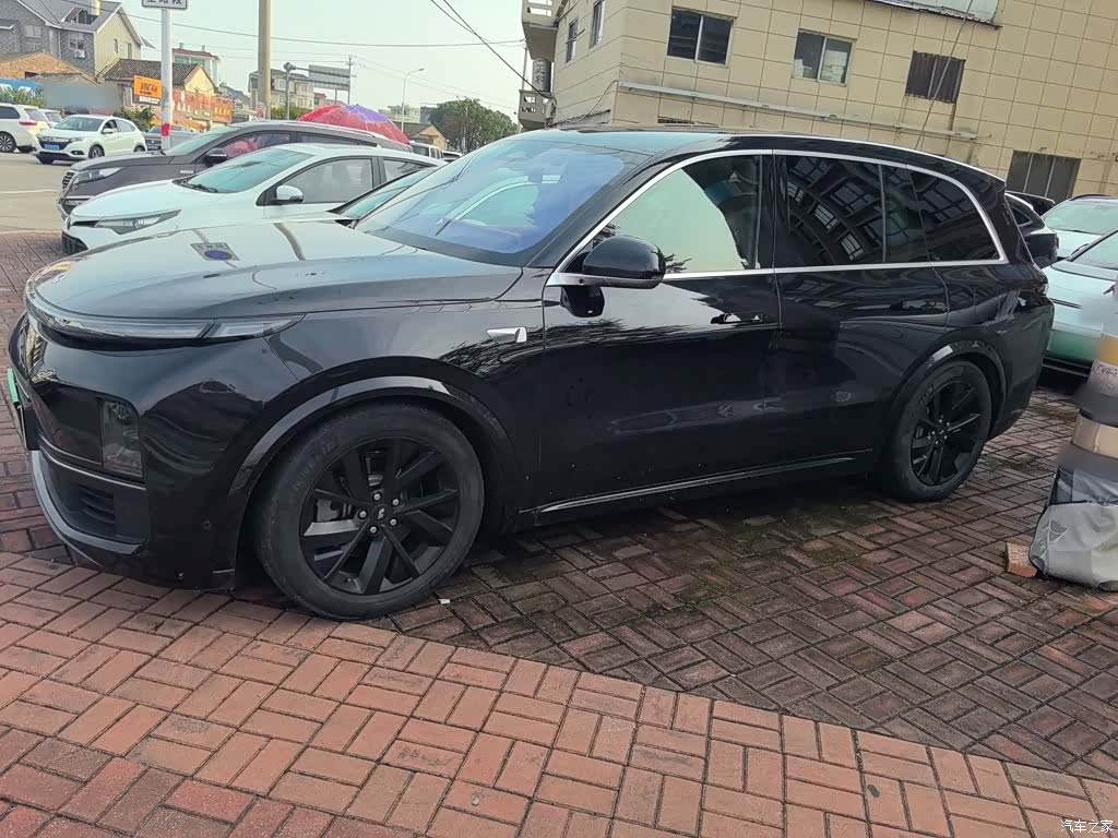 Li Auto L8, 2023 2
